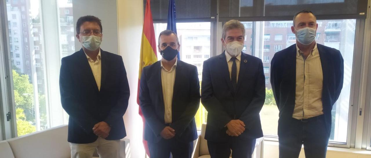 La foto previa a la reunión en la sede del SEPES en Madrid.