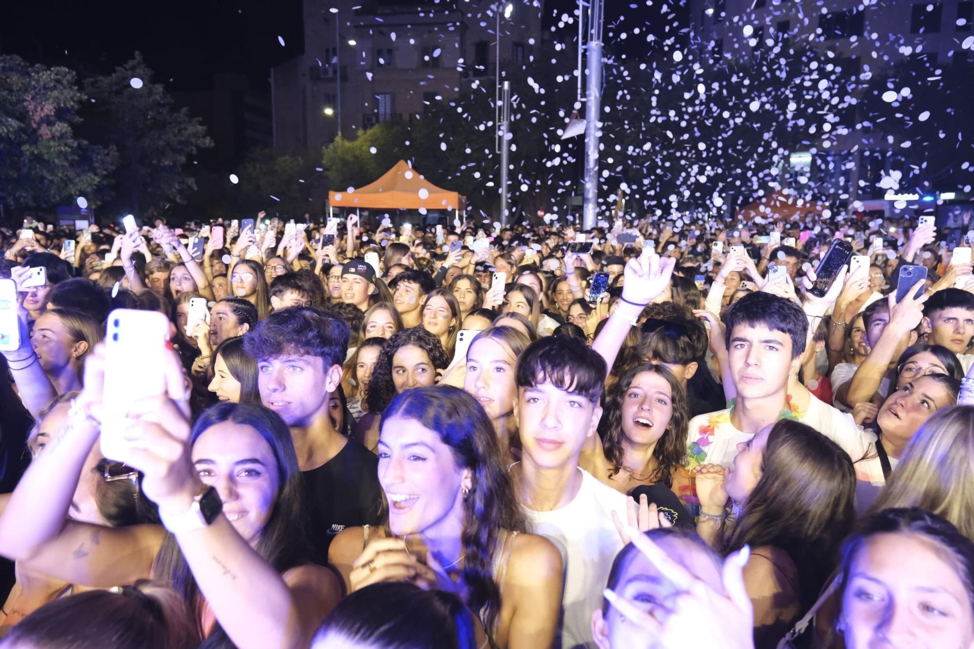 Troba't a les fotos del concert de 31 FAM a la plaça Sant Domènec