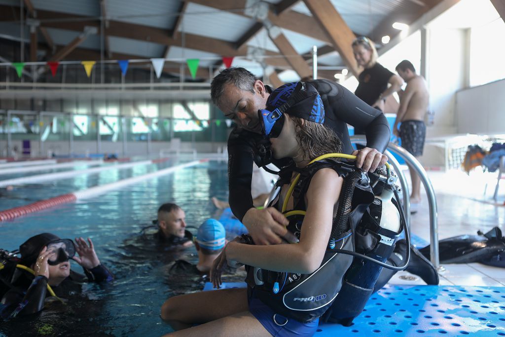 Sesión de buceso para jóvenes con autismo en Cartagena