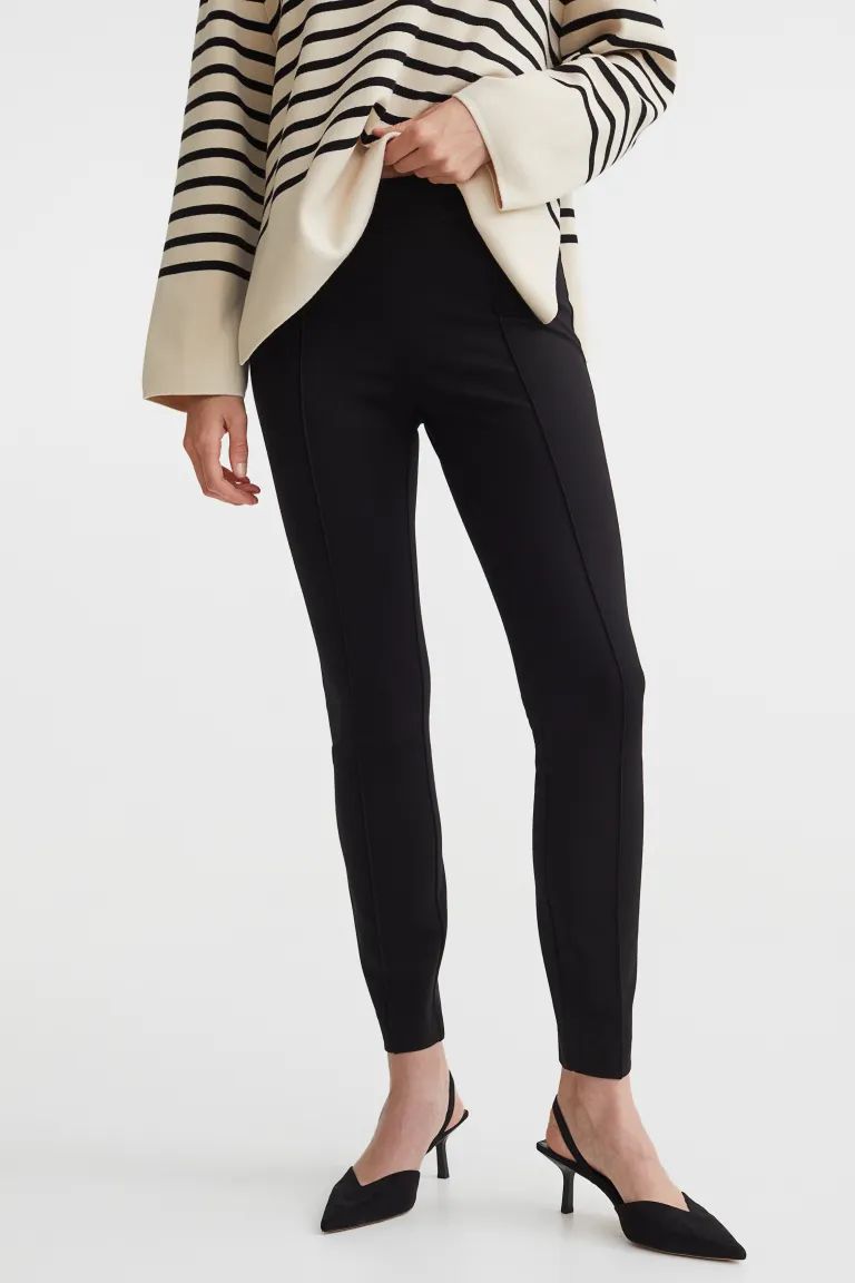 Los leggins efecto piel de H&M que resolverán tu outfit este invierno