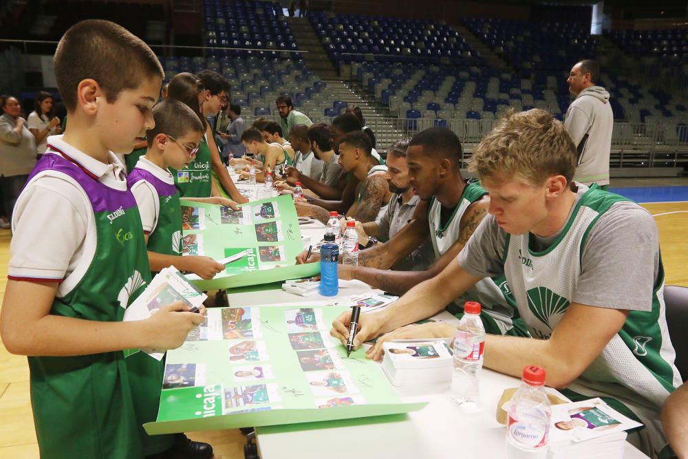 El Unicaja abre su entrenamiento al público