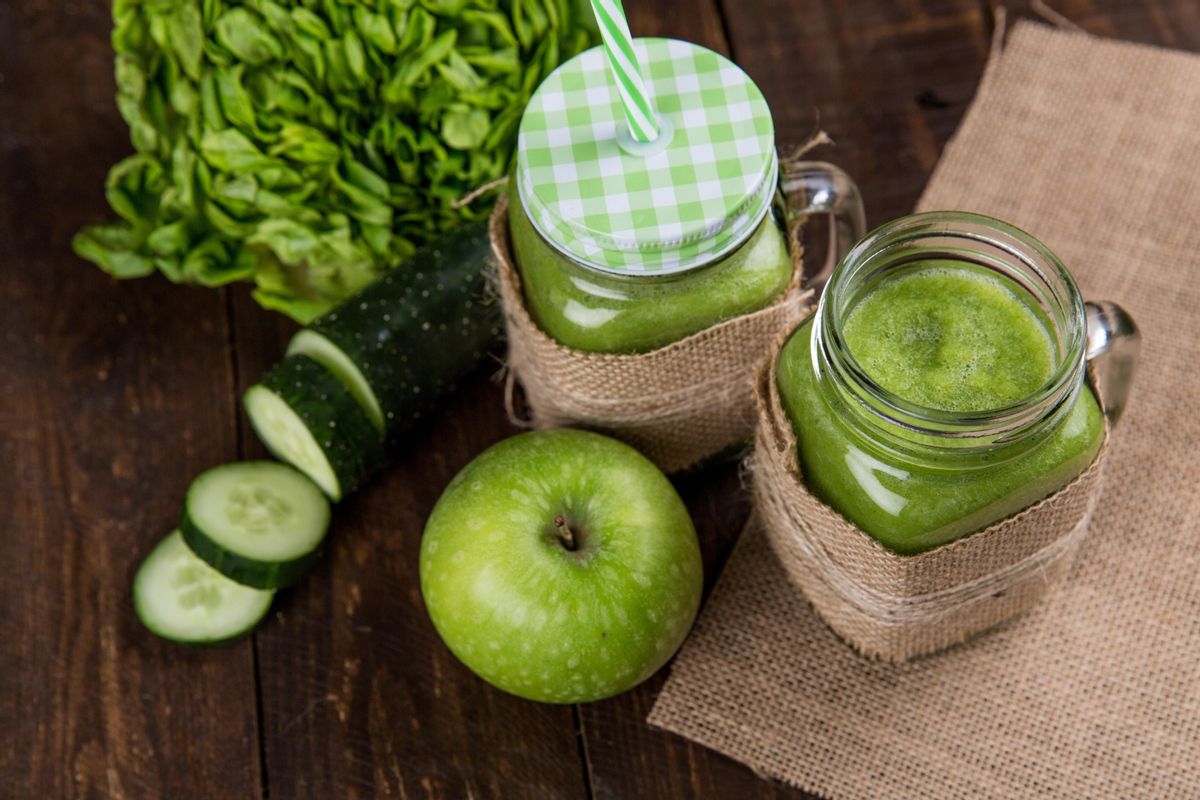 El zumo de manzana es rico en flavinoides, que reduce la oxidación del colesterol "malo.