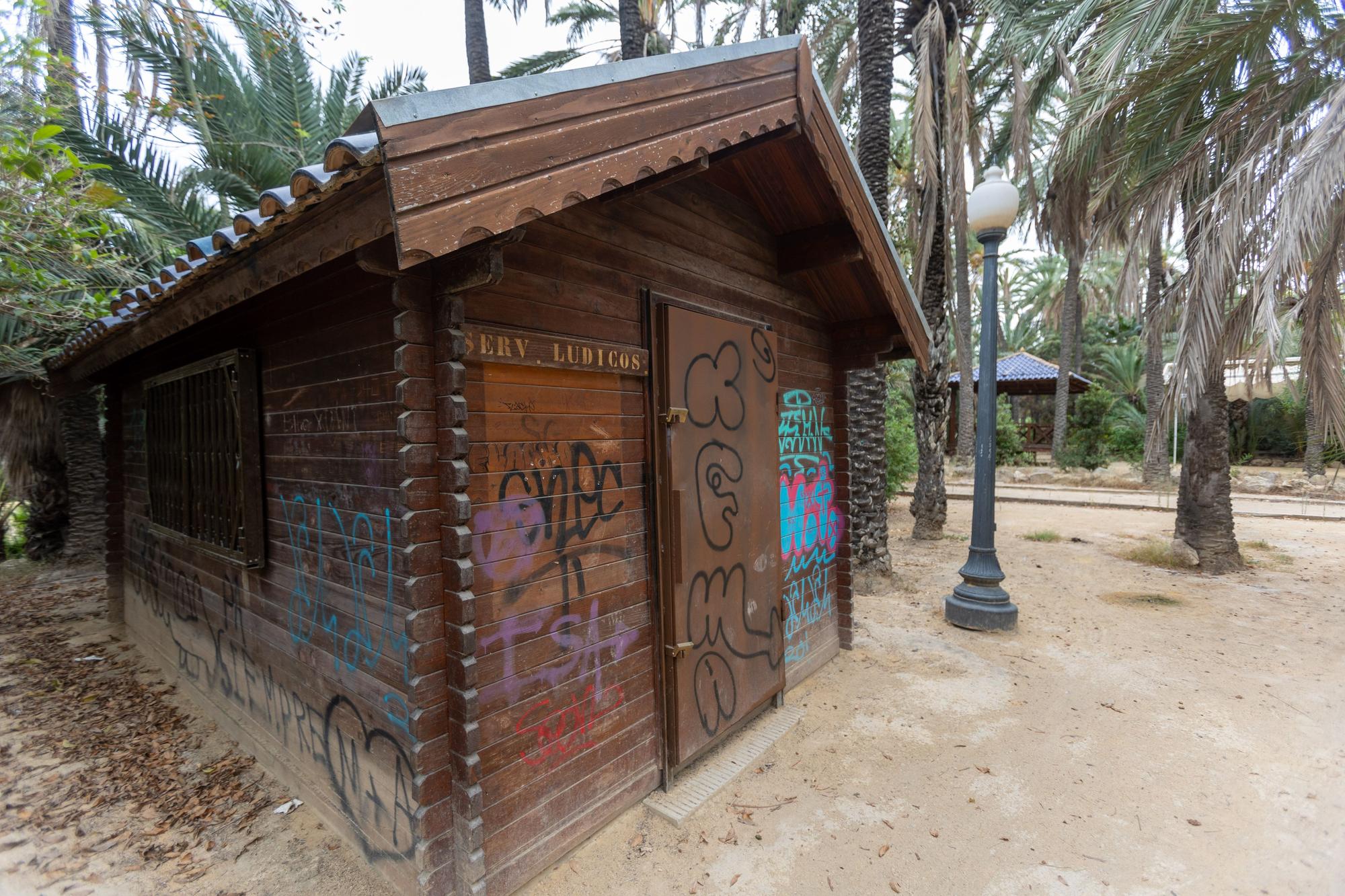 El abandono del Parque El Palmeral de Alicante