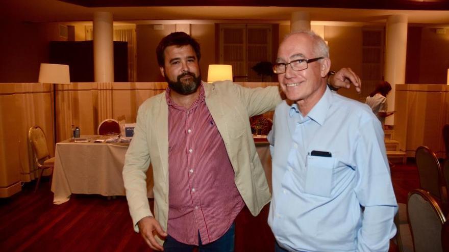 Alejandro Regueiro y Jaime Olmedo, la noche de las pasadas elecciones en el Liceo Casino.