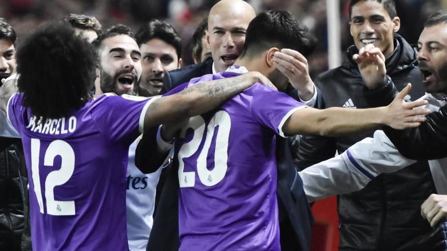 El Madrid logra el pase a cuartos y el récord de partidos invicto (3-3)