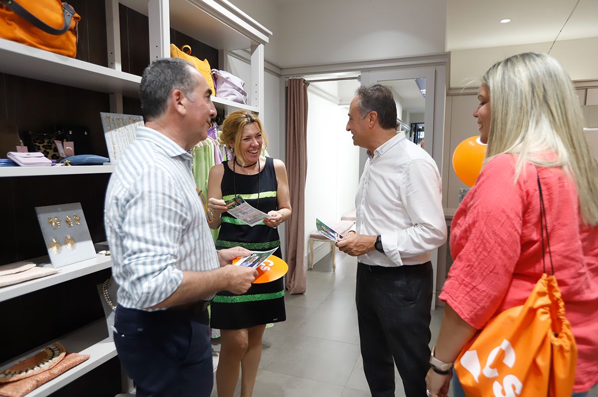 Las imágenes del primer día de campaña de Ciudadanos en Córdoba