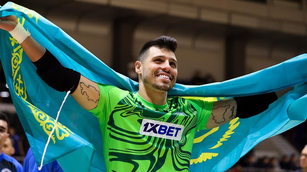 Higuita, el otro fichaje estrella del Semey