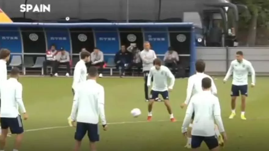 El entrenamiento de la Selección Española, sin Ferran, a tan solo 24 horas de la final