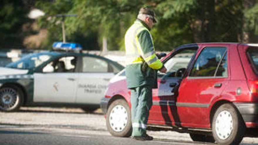 La DGT intensifica los controles de alcoholemia y drogas en Galicia