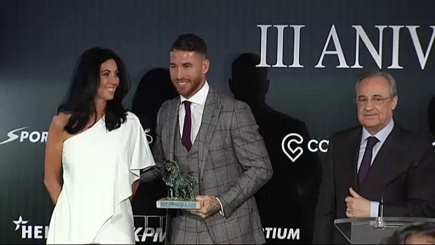 Sergio Ramos recibe el premio al mejor deportista del año
