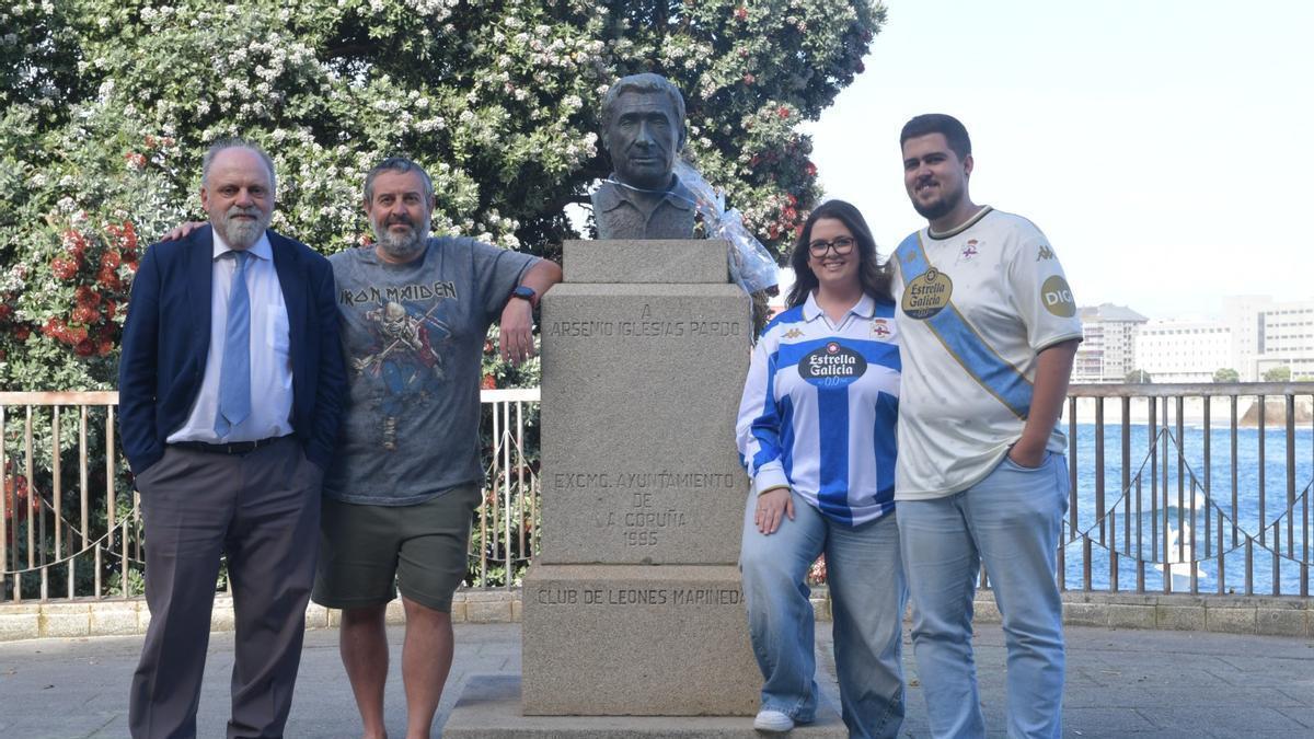 Los incondicionales del Deportivo que no han faltado a Riazor en cinco años: "Ha sido duro, pero entrañable"