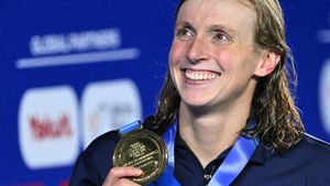 Ledecky engrandeix la seva llegenda