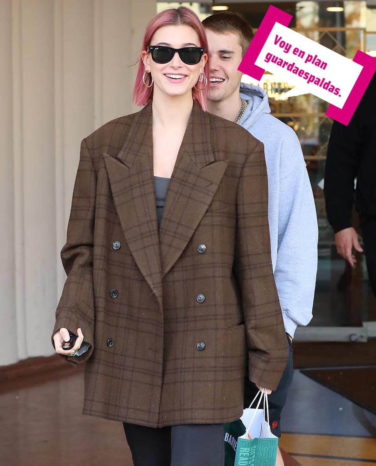 Hailey y Justin Bieber en Studio City