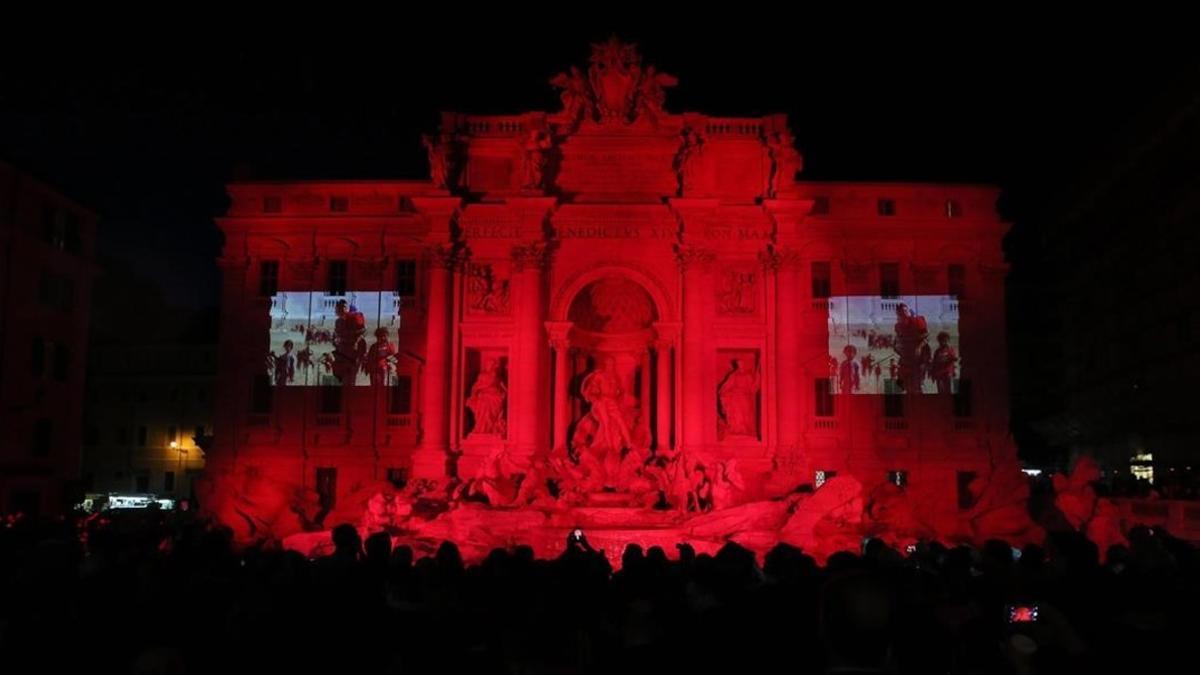 bgasulla33708346   rome  italy   29 04 2016   a view of the trevi f160501110401