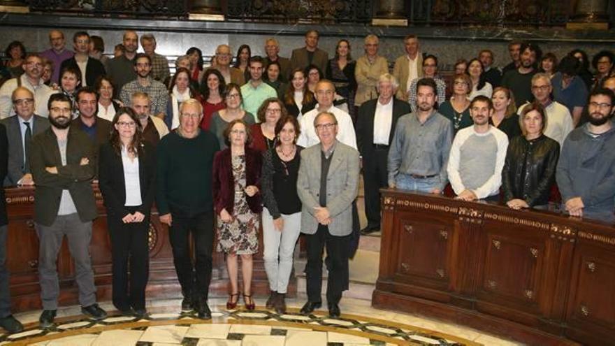 Un homenaje  a los maestros  de la República