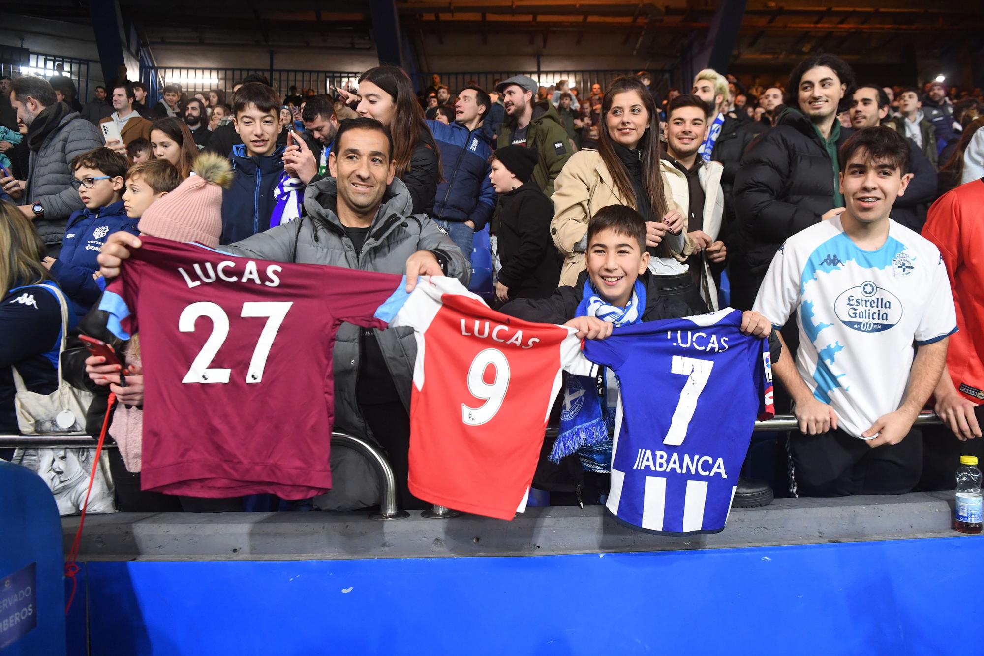 Riazor aclama a Lucas Pérez en su presentación