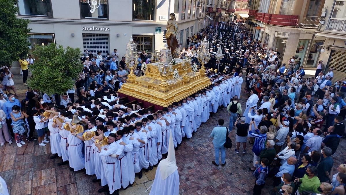 El Resucitado en la procesión de la Semana Santa de Málaga de 2022
