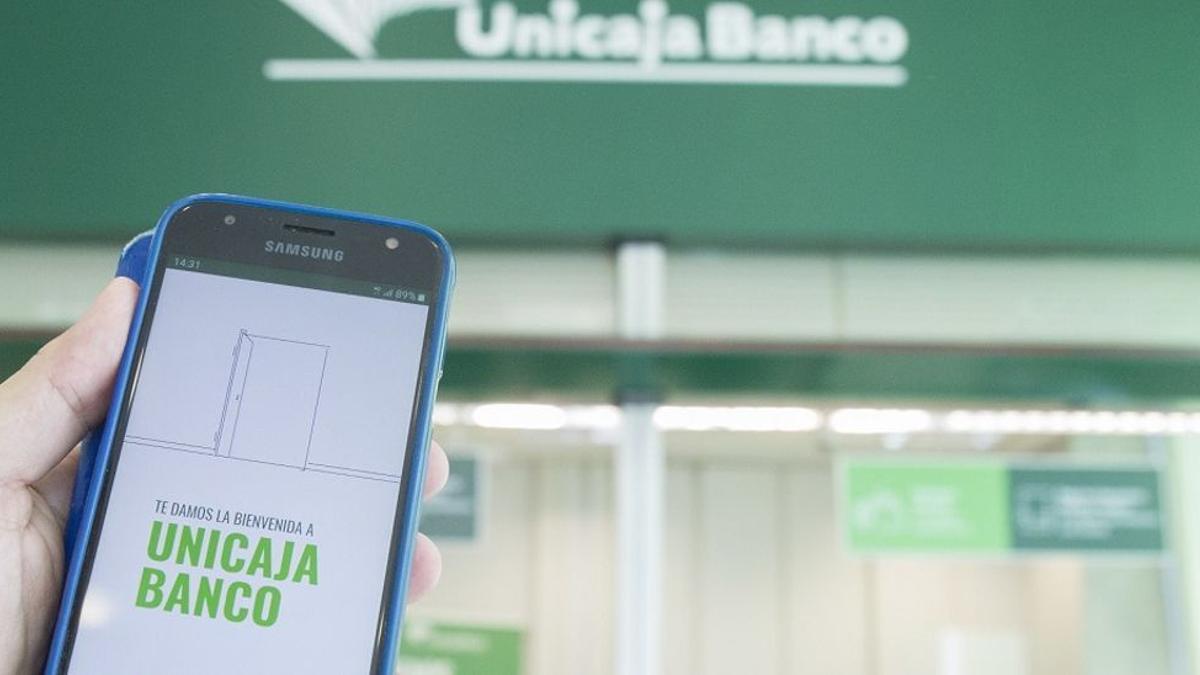 Aplicación de Unicaja Banco.