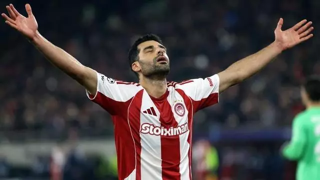 ¡Olympiakos sentencia a la contra con Taremi!