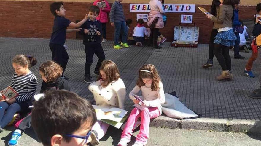 Recreo entre libros en el Palacio Valdés