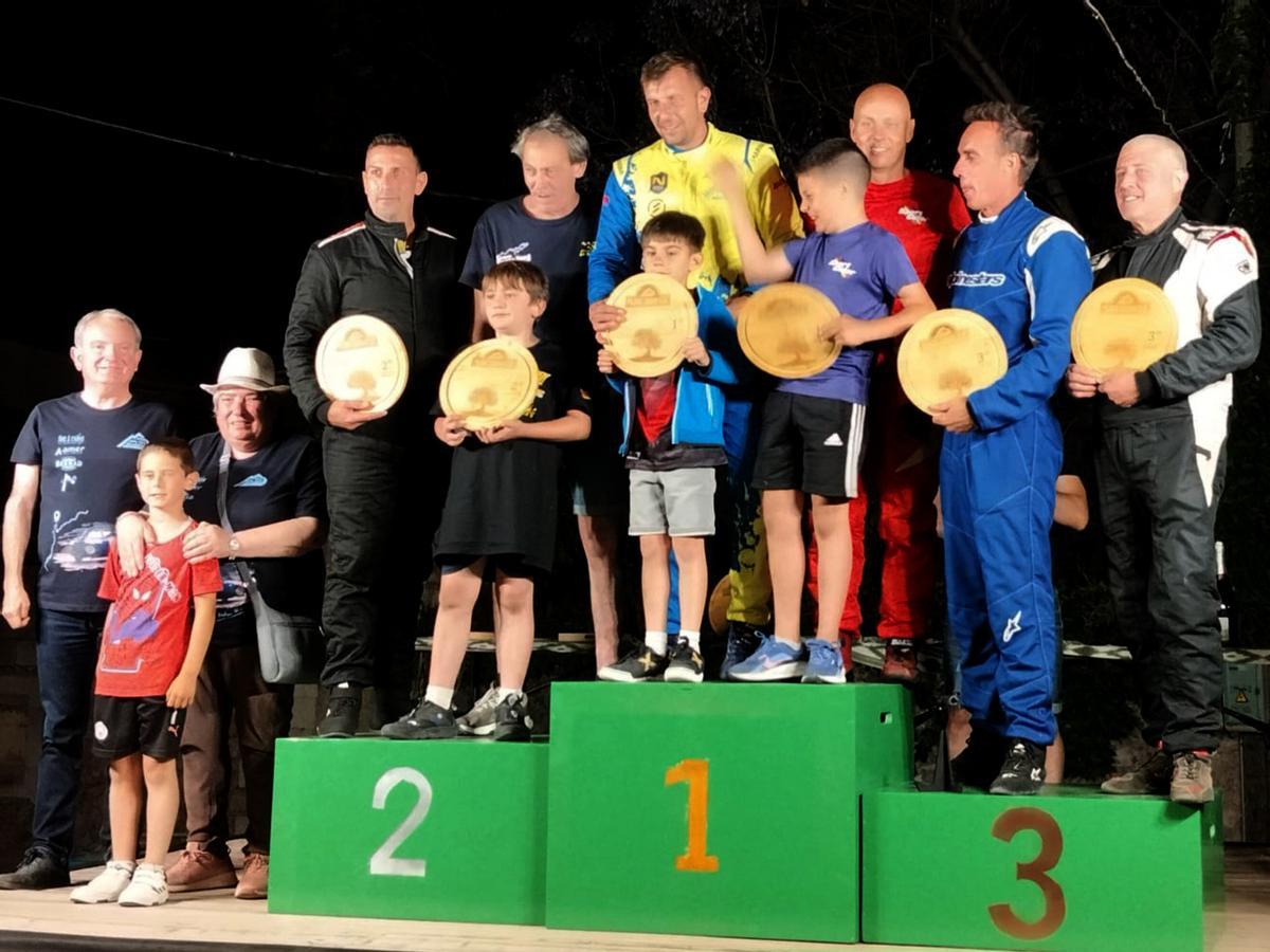 Podio de los primeros clasificados en la categoría de Velocidad. Pujada Caimari-Lluc