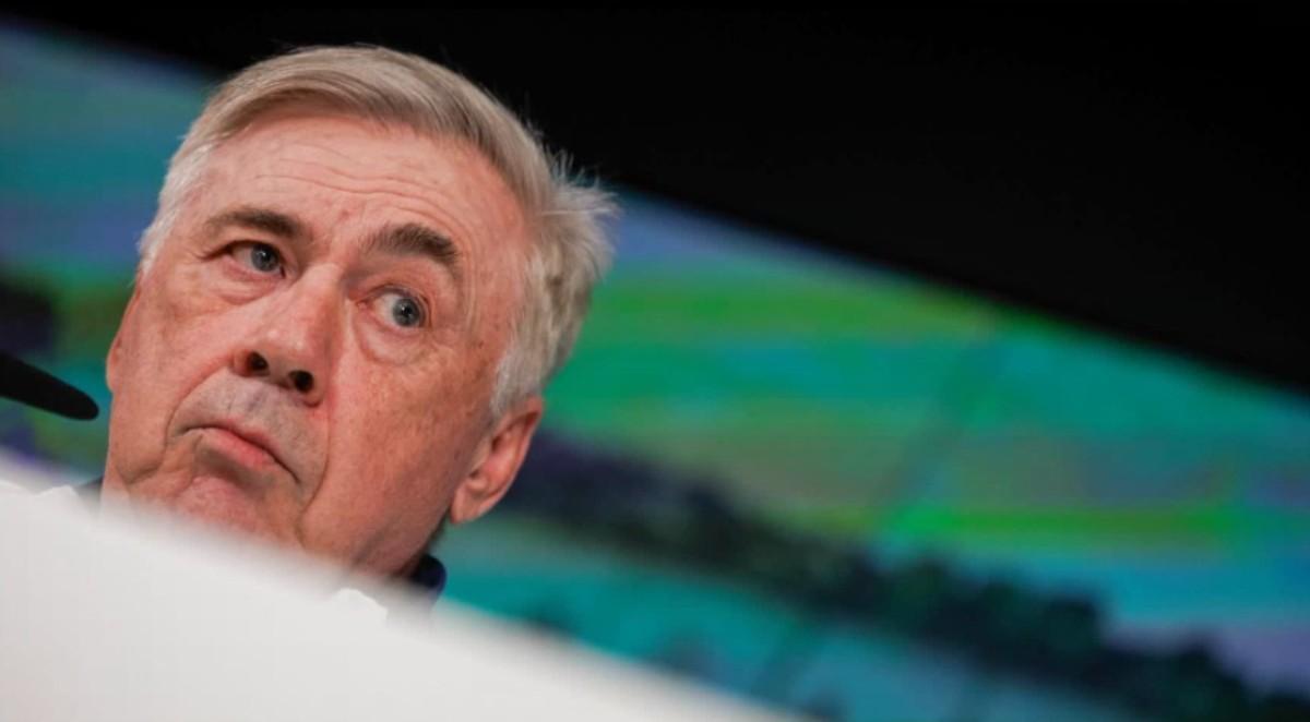 Ancelotti estuvo muy serio en la rueda de prensa