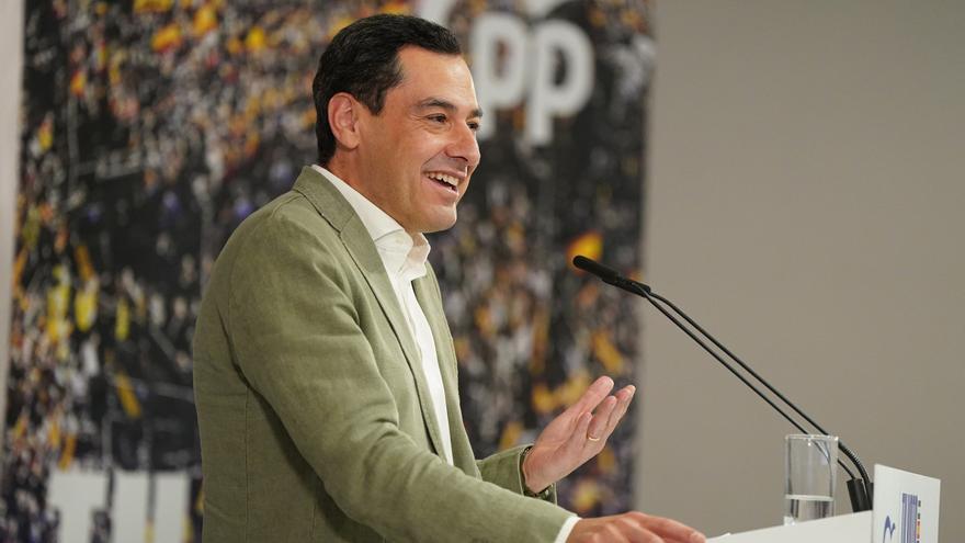 El presidente del PP de Andalucía, Juanma Moreno, en un acto del partido en Vélez-Málaga.