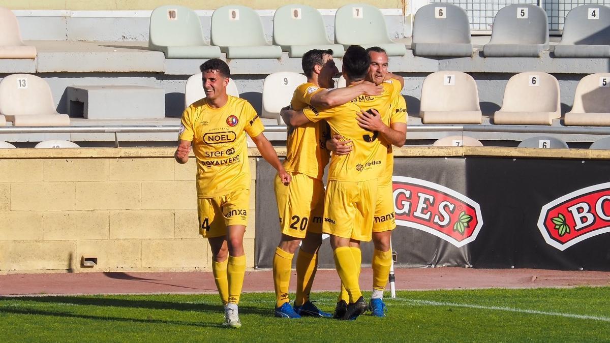 El Olot celebra uno de los tantos que le acerca al título