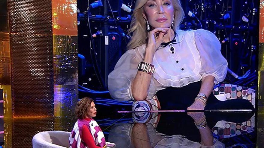 La verdad tras la "tregua" televisiva entre Ágatha Ruiz de la Prada y Carmen Lomana:  "Los tienes cuadrados"