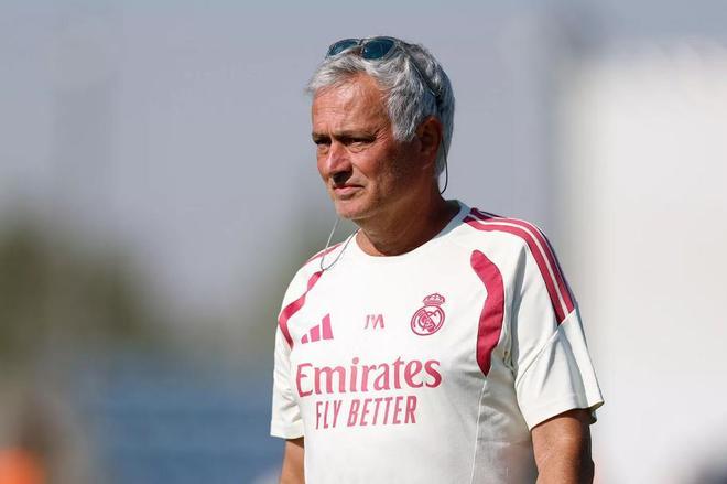 La pretemporada no tapa las grietas del Madrid