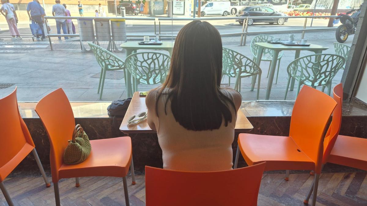 Joven migrante Yoselín Chiclla en Zamora.