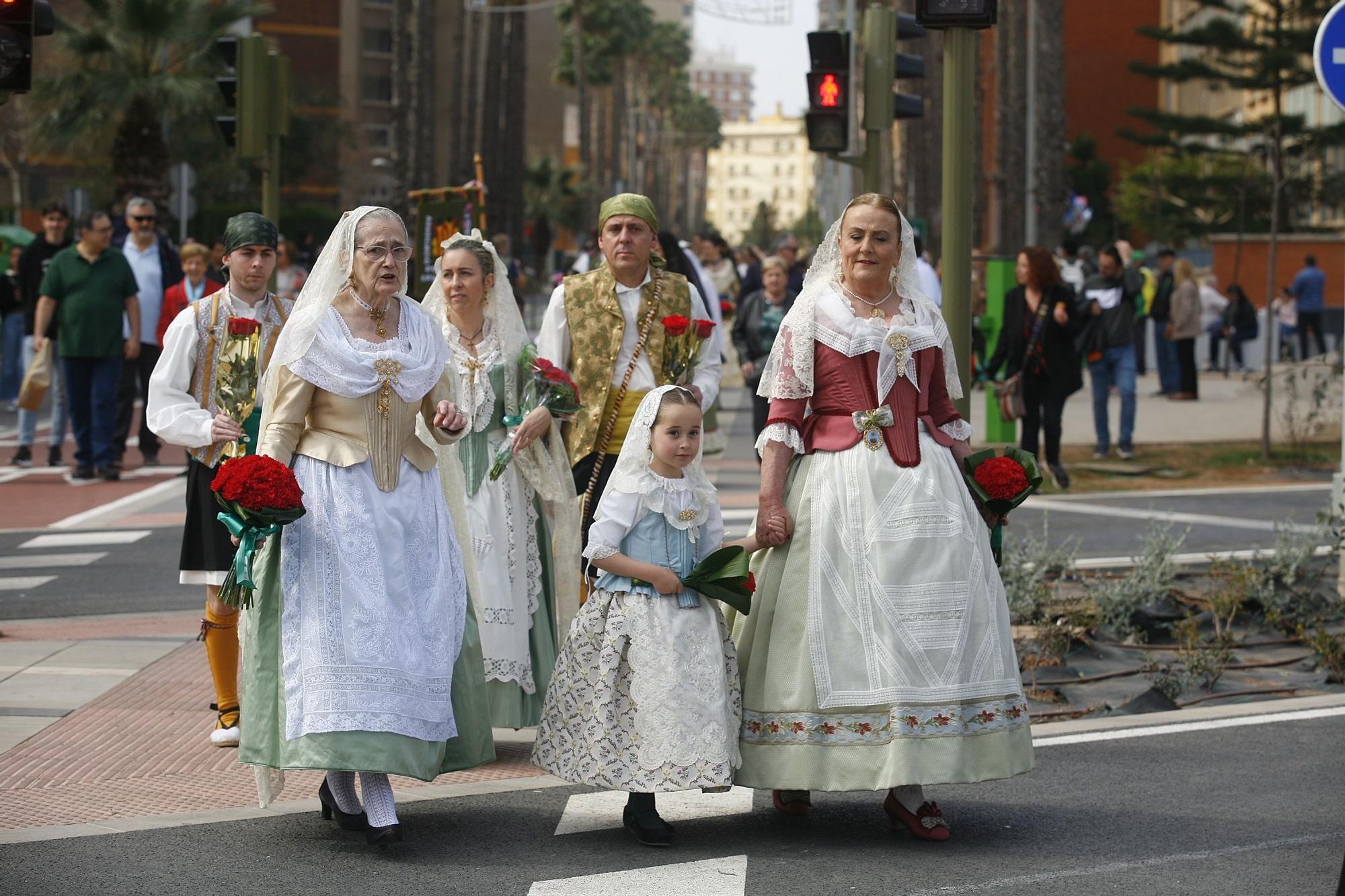 Galería de la Ofrena: El homenaje de las fiestas a la Mare de Déu de Lledó