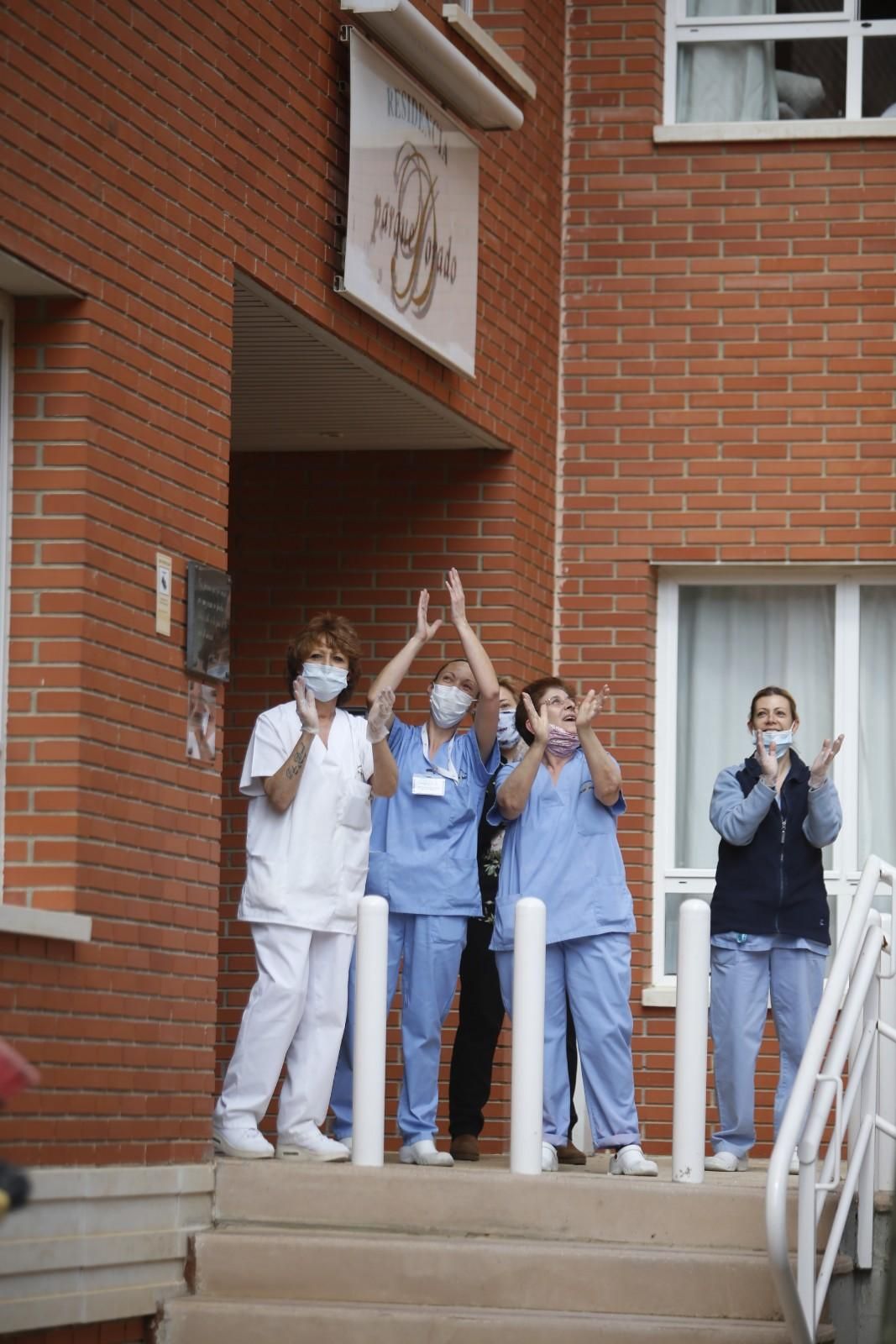 Desinfección de residencias por la Brigada Aragón I