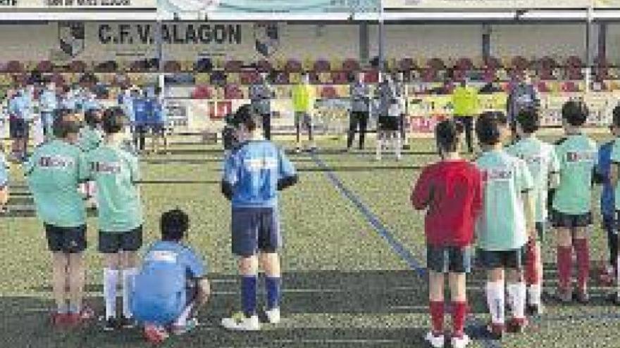 Alagón celebra un campus de fútbol y unas colonias