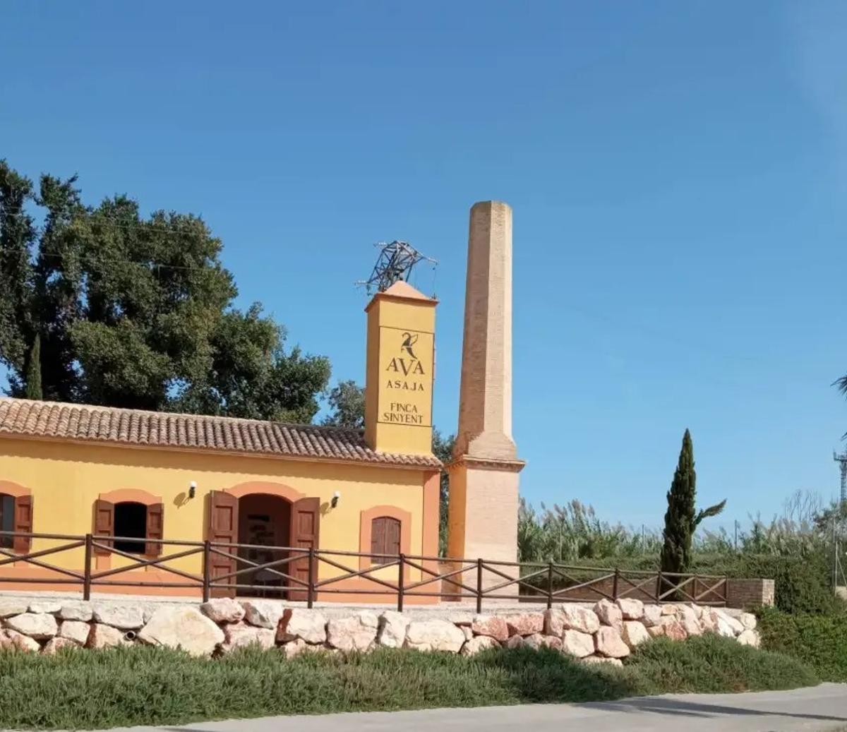 Edificio principal de la Finca Sinyent en Polinyà de Xúquer, en una imagen de archivo.