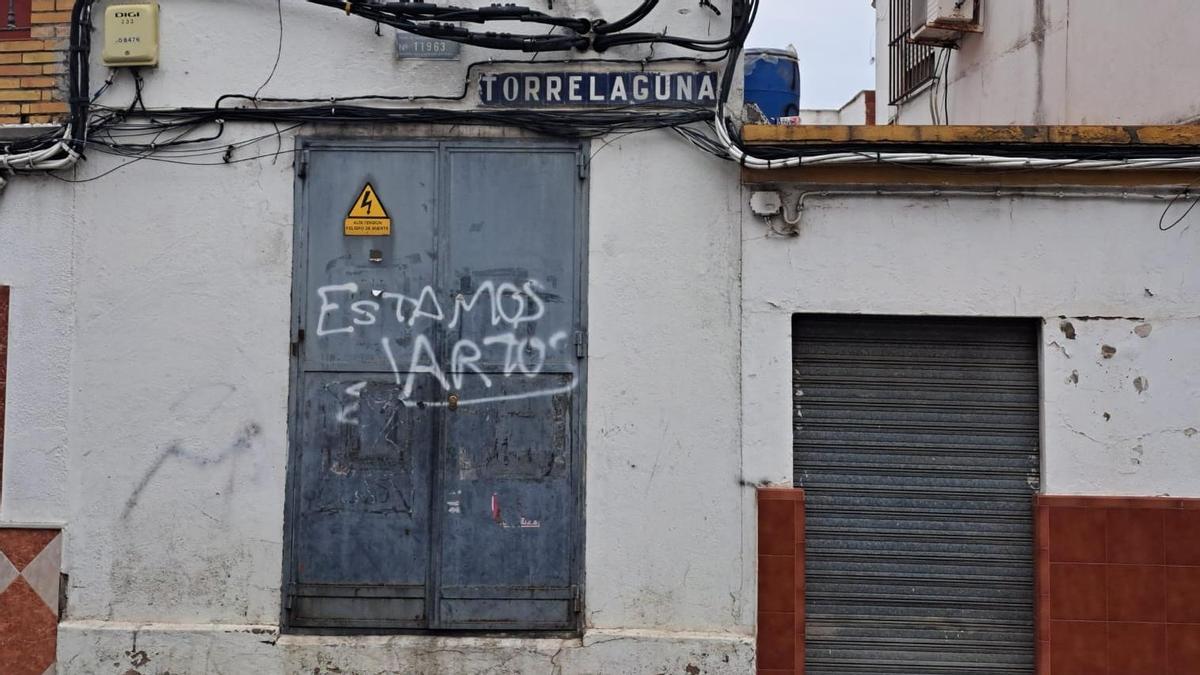 Imagen actual del transformador eléctrico situado en la calle Torrelaguna, en el barrio de Torreblanca.