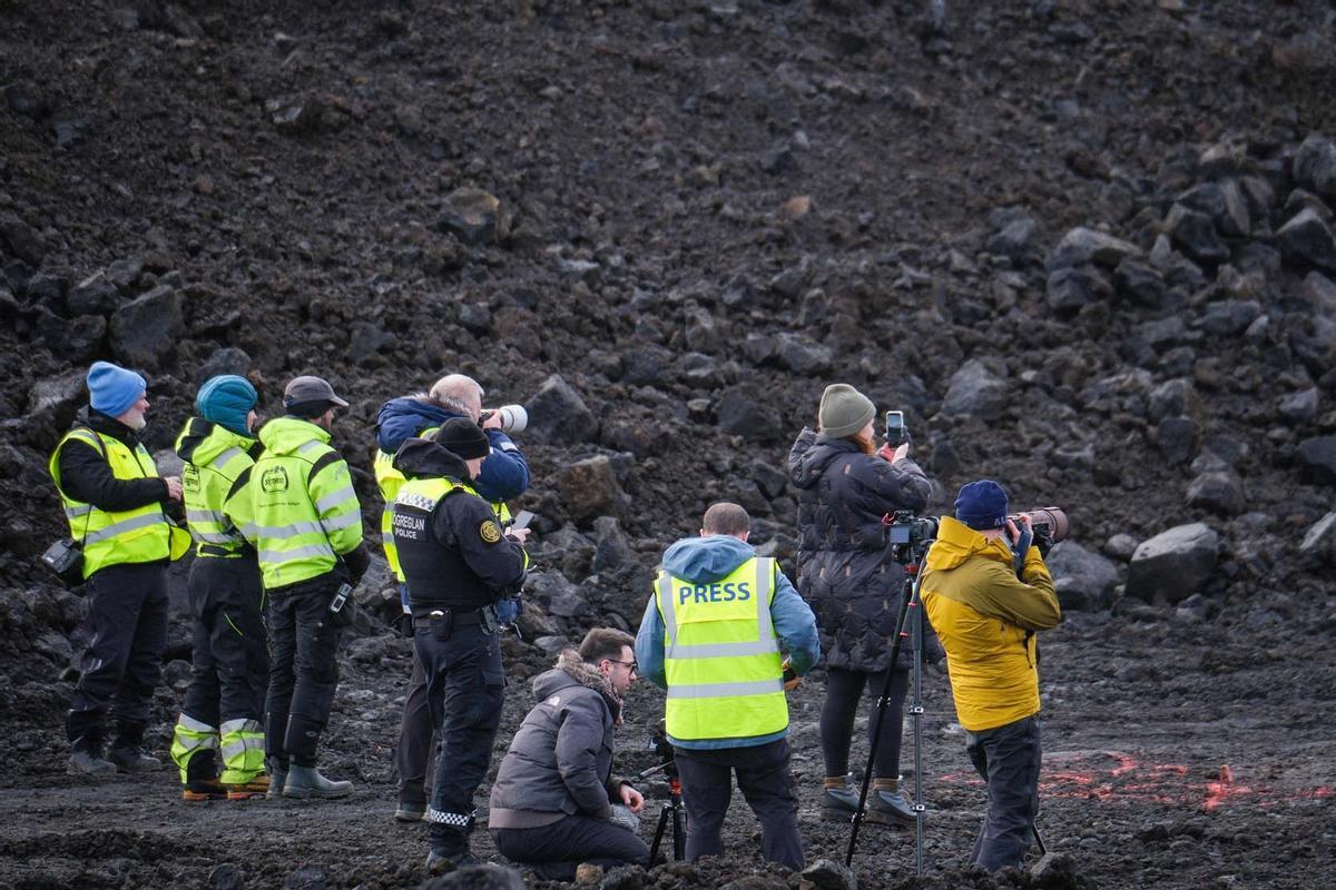 Erupción volcánica cerca de la montaña Fagradalsfjall en la península de Reykjanes al suroeste de Reykjavik