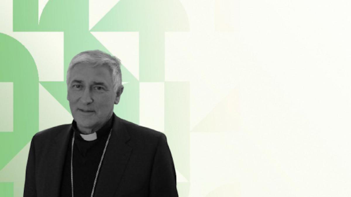 Miel, limón y vinagre | Rafael Zornoza, el obispo que ascendió a chirigota Miel, limón y vinagre | Rafael Zornoza, el obispo que ascendió a chirigota