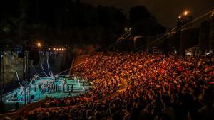 Circo de impacto en el Grec. En la imagen, un momento del espectáculo The Pulse, en el Teatre Grec.