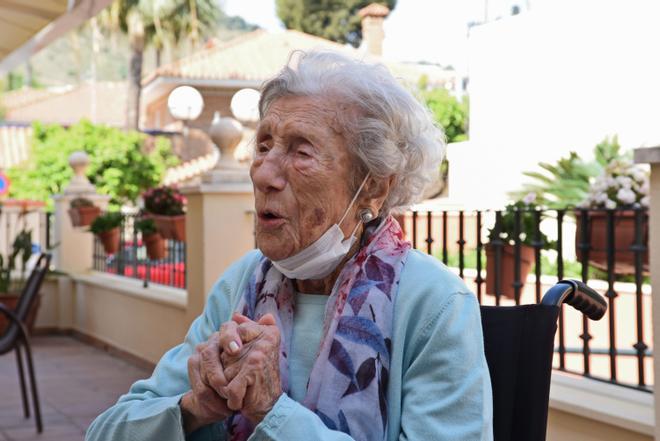 Lola Giménez Reyna celebra su 100º cumpleaños