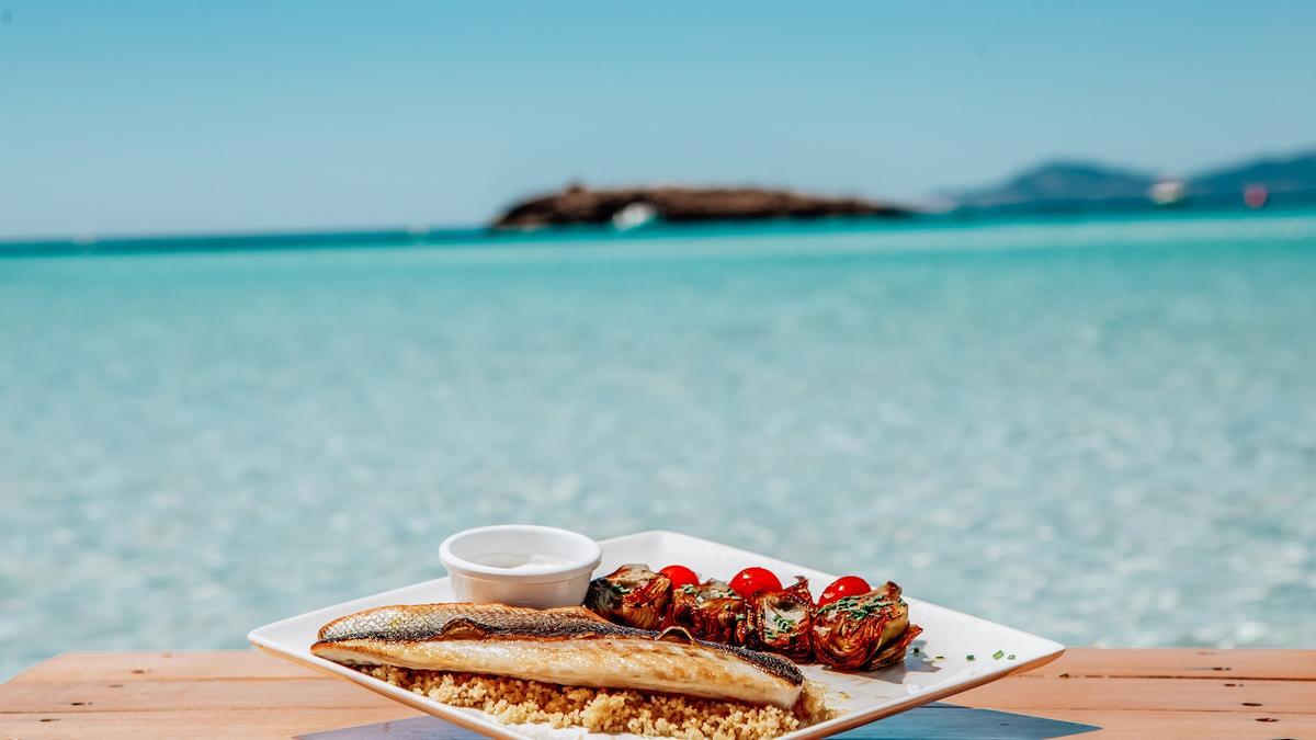 Disfrutar de las vistas y de la gastronomía de Formentera es un privilegio.