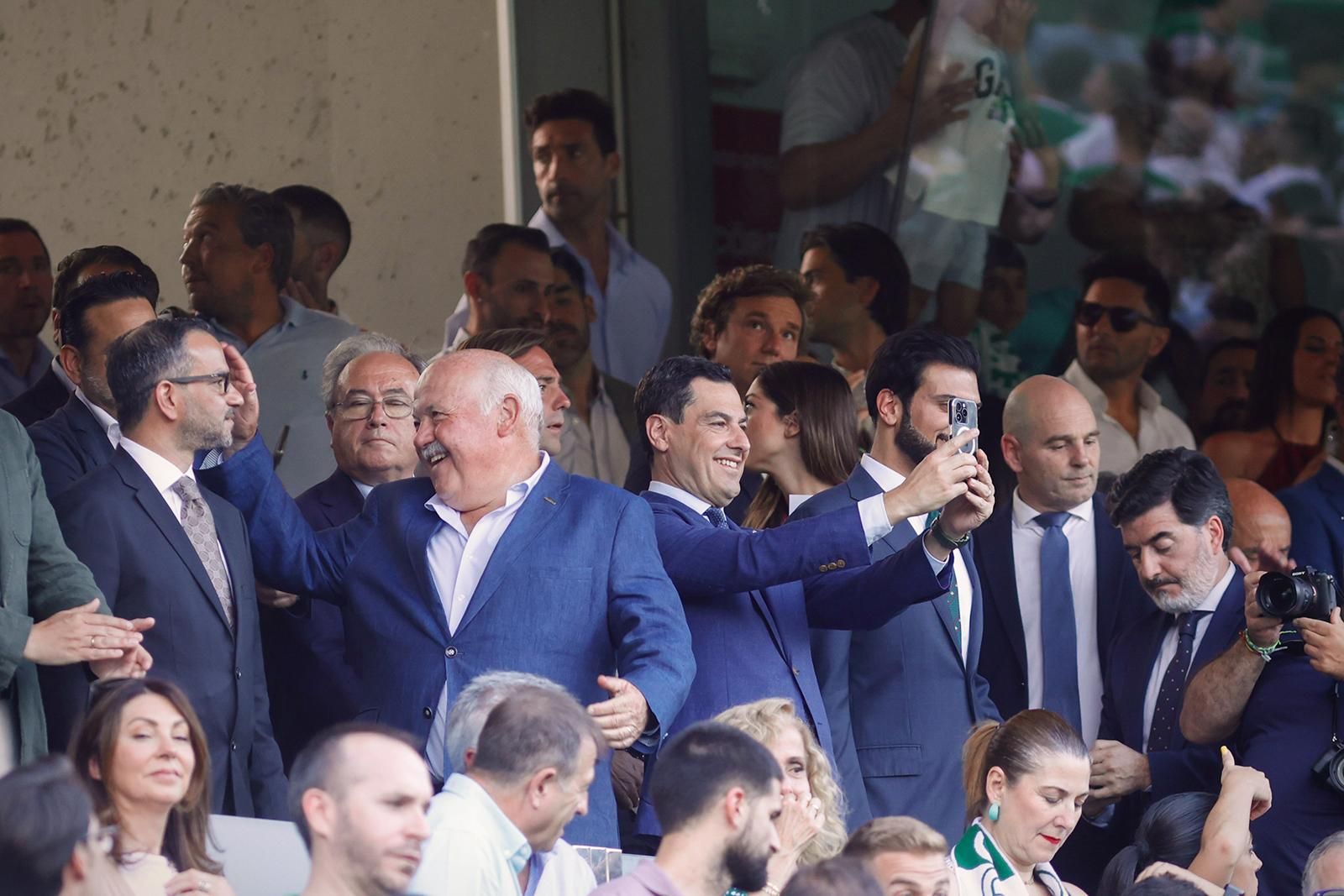 El Córdoba CF vuelve a Segunda / Las mejores imágenes de una noche para la historia