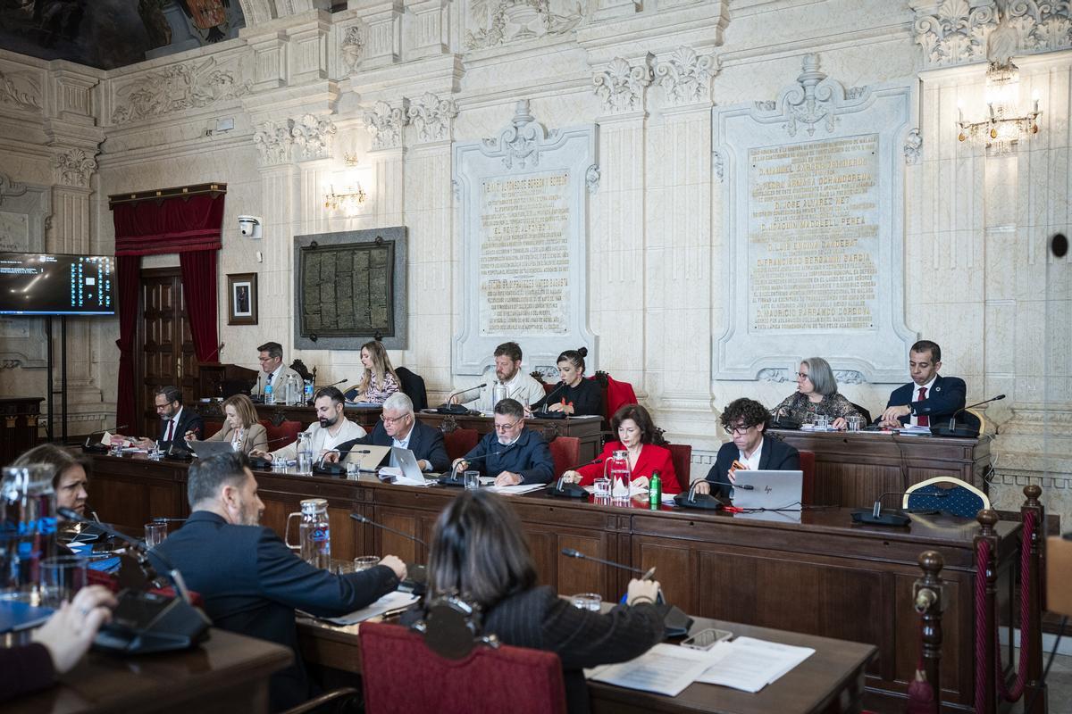 Imagen del Pleno de Málaga celebrado este jueves en el Ayuntamiento.