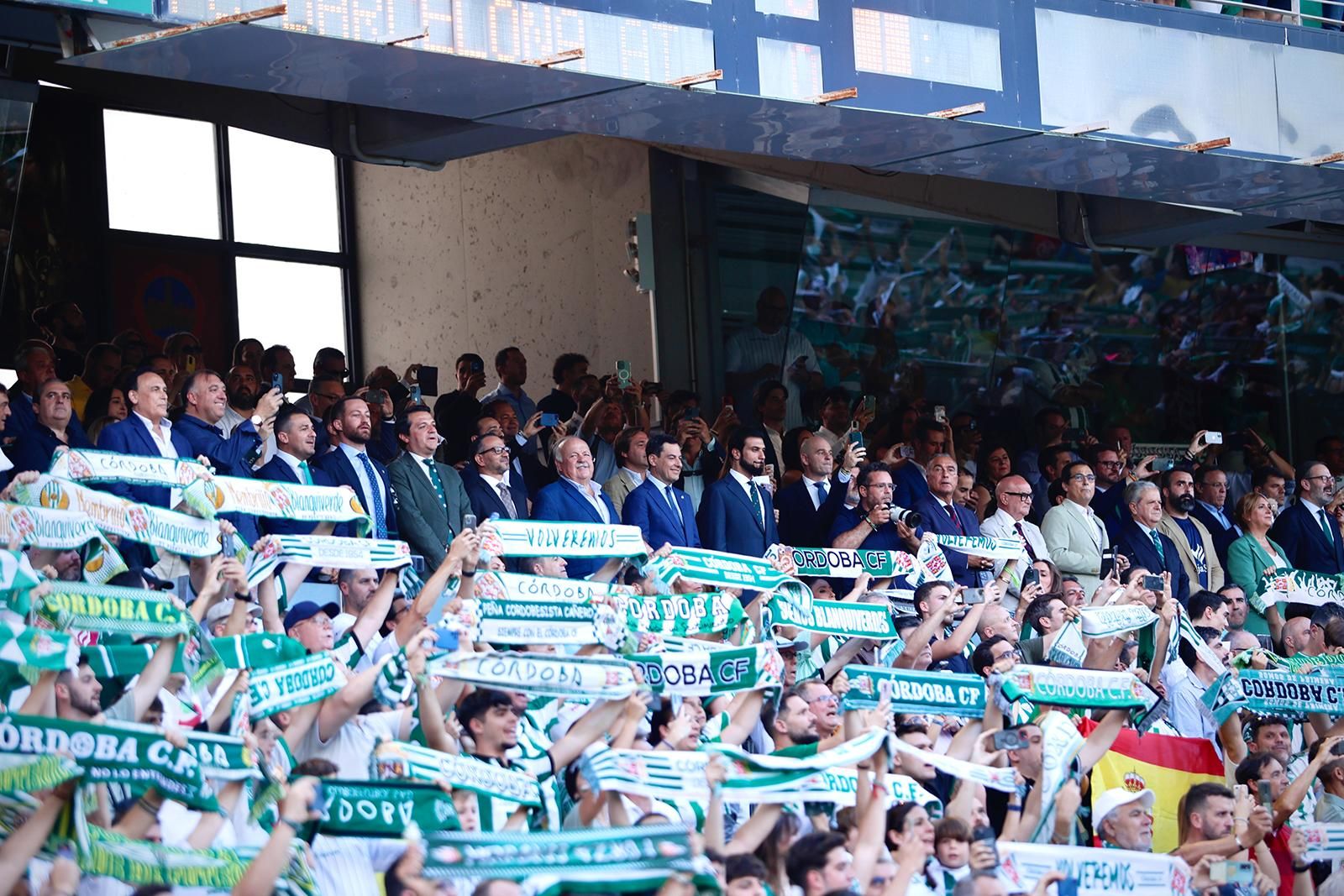 El Córdoba CF vuelve a Segunda / Las mejores imágenes de una noche para la historia