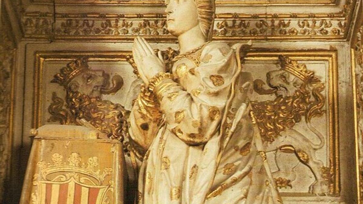 epulcro de la reina Leonor de Aragón en la capilla de los Reyes Nuevos de la catedral de Toledo.