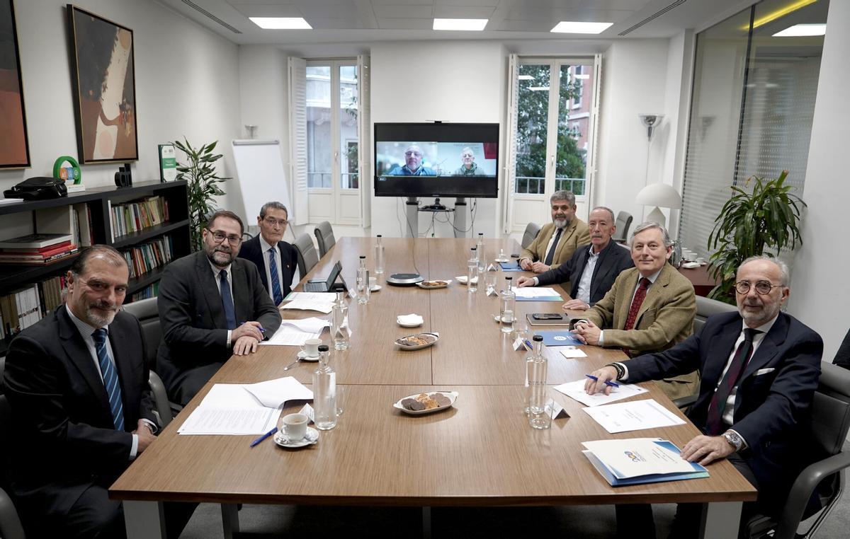 Reunión del jurado de los Premios Valor y Servicio en la sede de ‘El Periódico de España’.