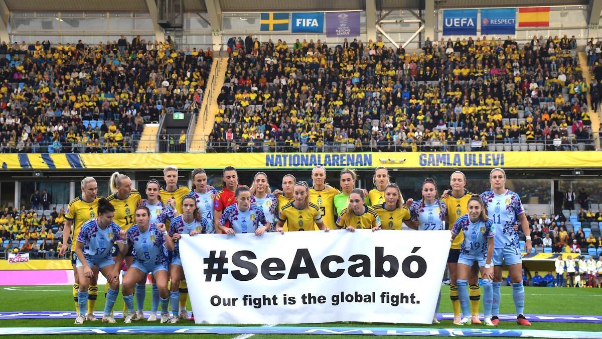 La histórica pancarta #Seacabó de la selección española de fútbol y el contundente mensaje de Alexia Putellas
