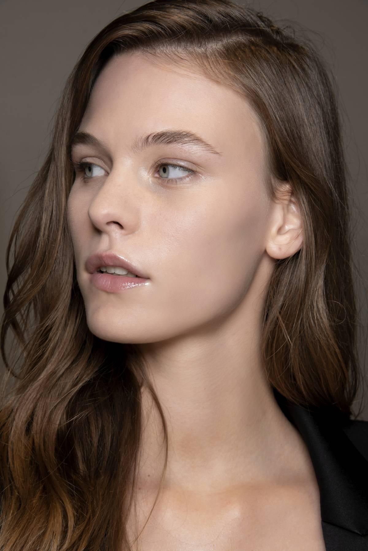 La skinification defiende el cuidado del pelo como si fuera la piel