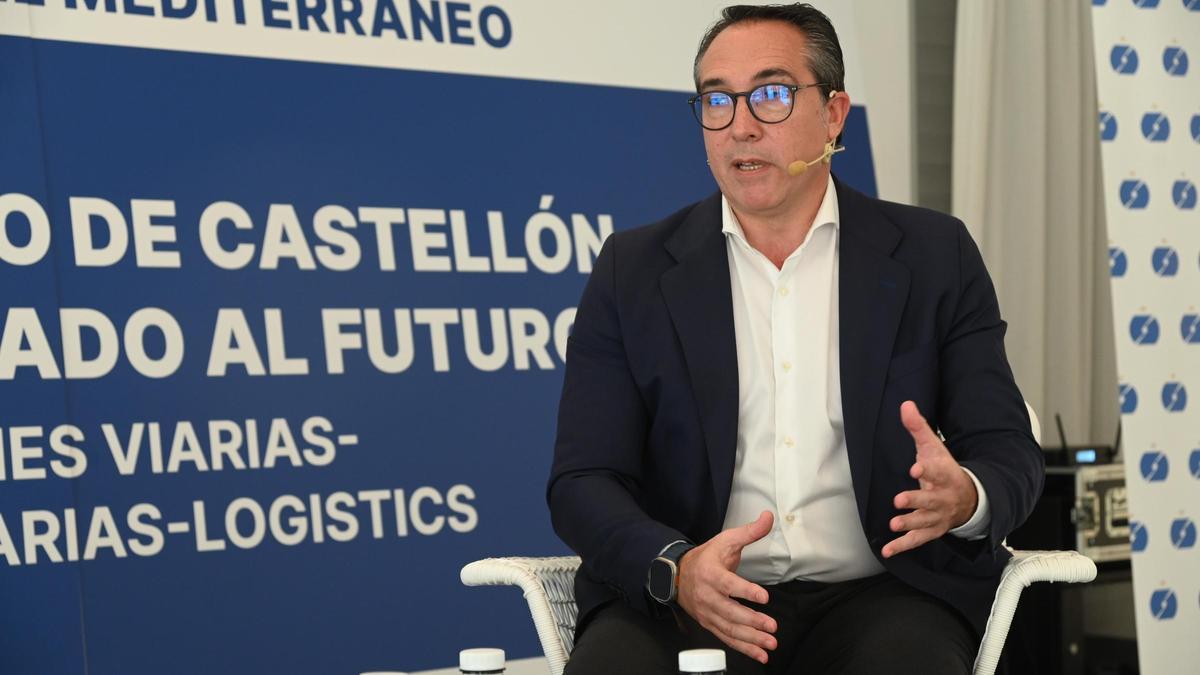 El presidente de PortCastelló, durante su intervención en la jornada dedicada a la infraestructura del Grau de Castelló