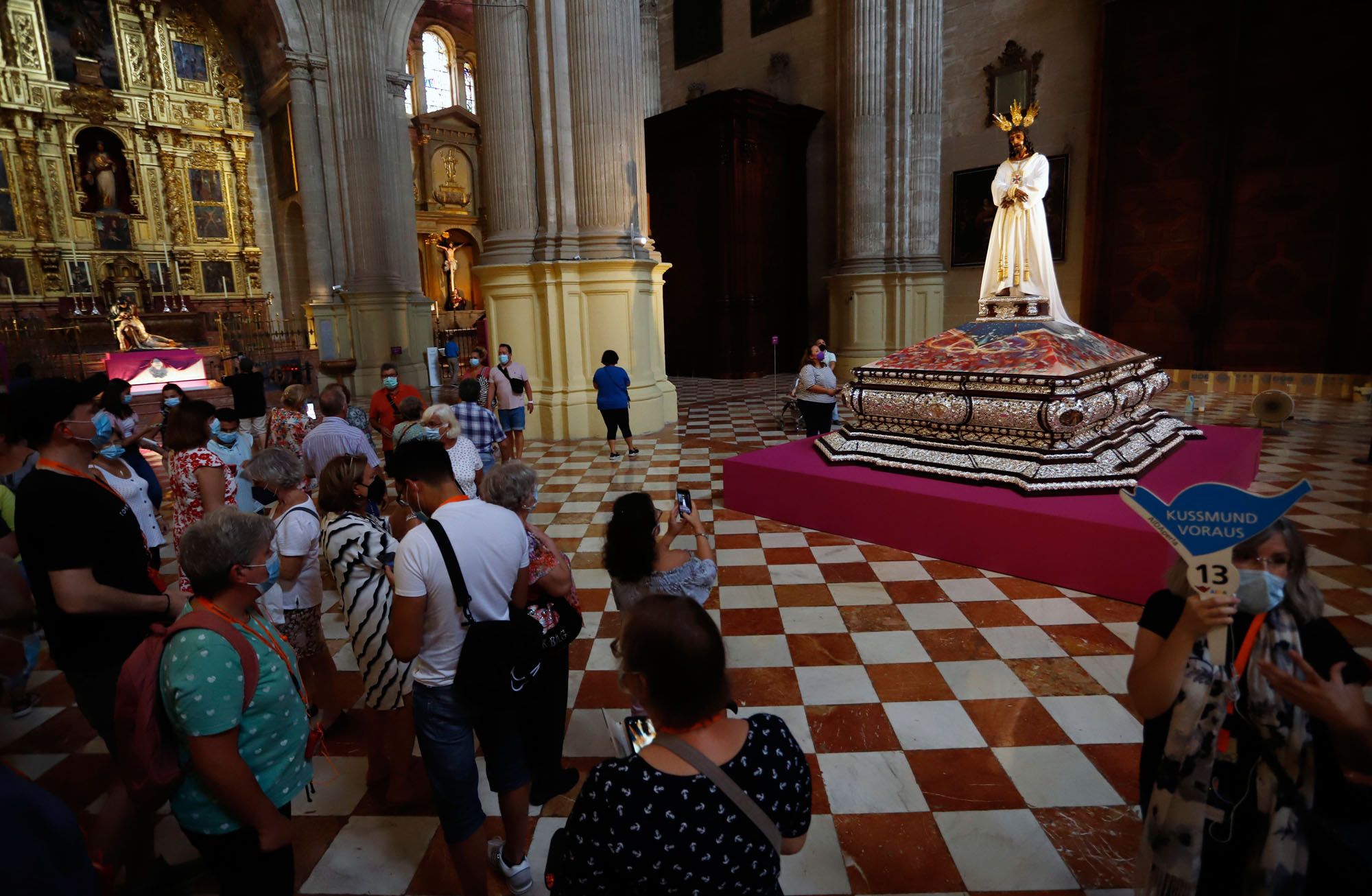 Las imágenes de la exposición 'El Verbo Encarnado' en la Catedral de Málaga